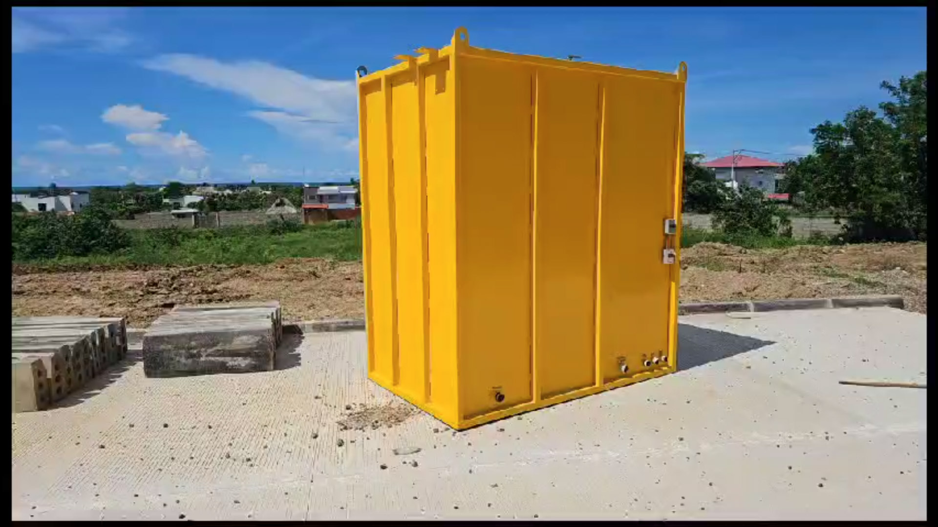 Planta contenedorizada para tratamiento de aguas residuales y agua potable COD 323: MICHAEL CELIN