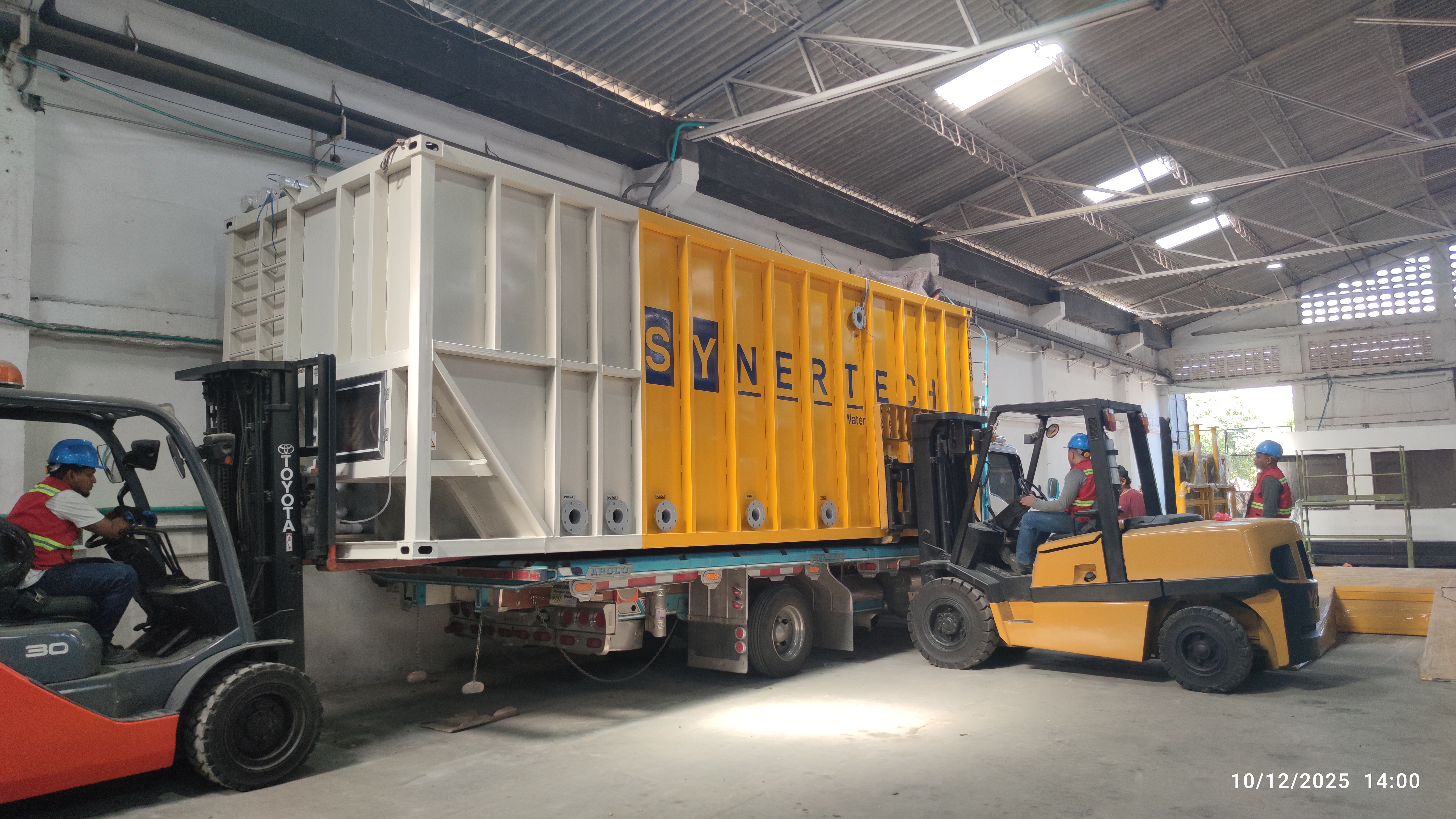 Planta contenedorizada para tratamiento de aguas residuales y agua potable COD 466: TERMOTASAJERO SAS